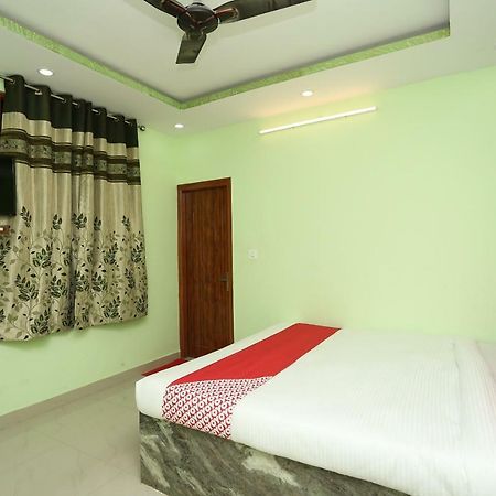 Hotel Oyo 18597 Satyam Meerut Exterior foto