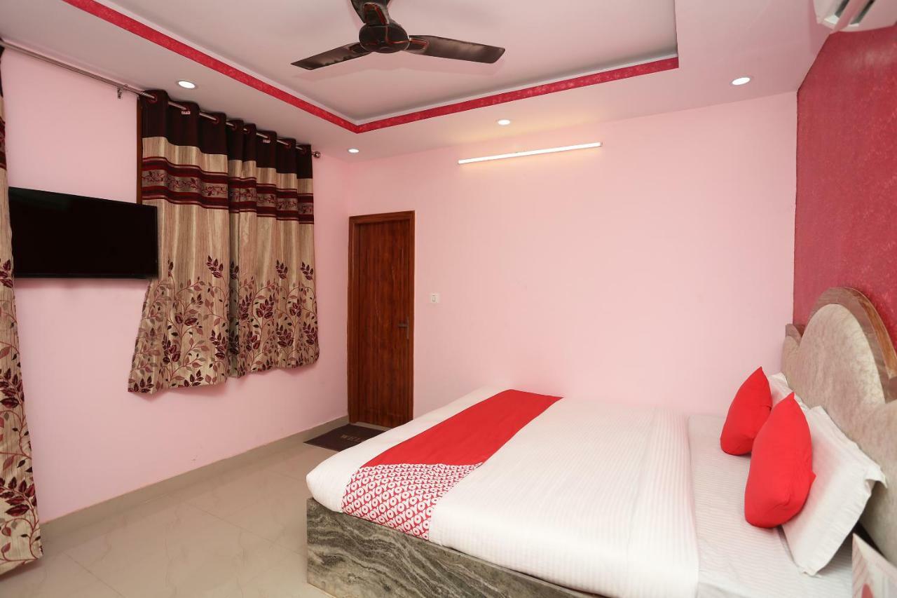 Hotel Oyo 18597 Satyam Meerut Exterior foto