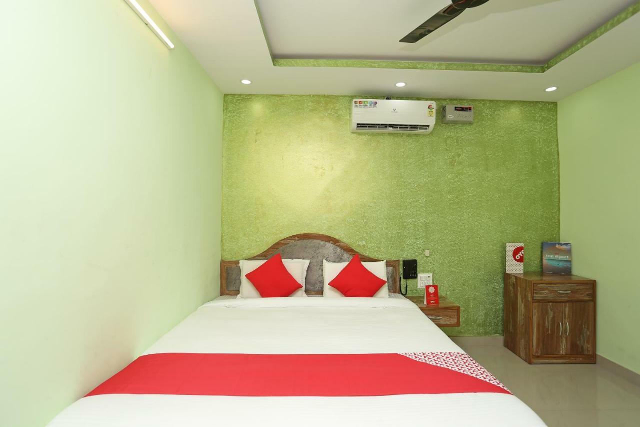 Hotel Oyo 18597 Satyam Meerut Exterior foto