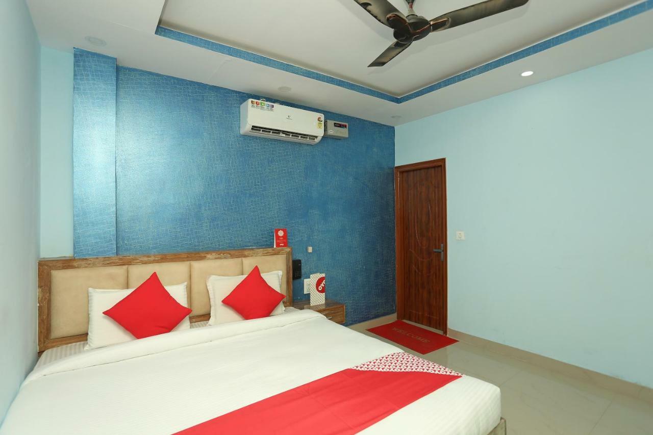 Hotel Oyo 18597 Satyam Meerut Exterior foto