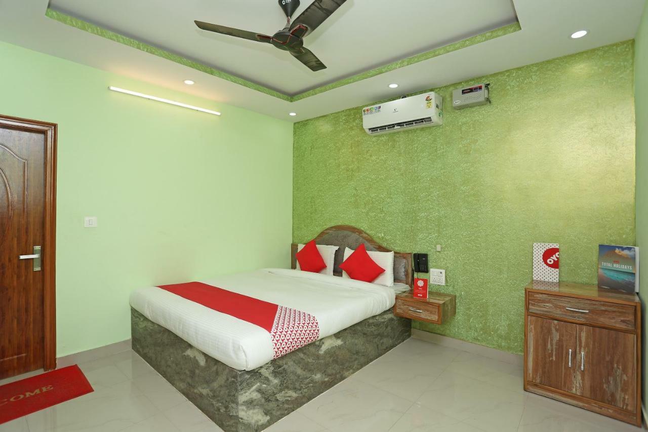 Hotel Oyo 18597 Satyam Meerut Exterior foto